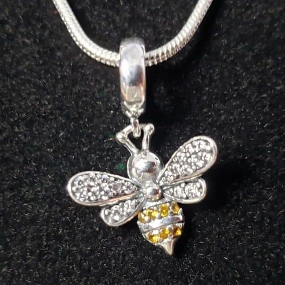 925 Sterling Silver Bee Charm Pendant Cubic Zircon - Picture 9 of 9